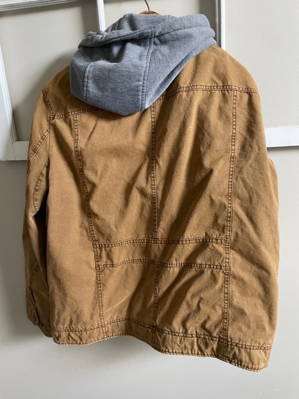 Levi's Men's Caramel Brown Hooded Field Jacket with Chest Pockets